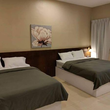 T House Nearby Kuantan East Coast Shopping Mall Bagian luar foto